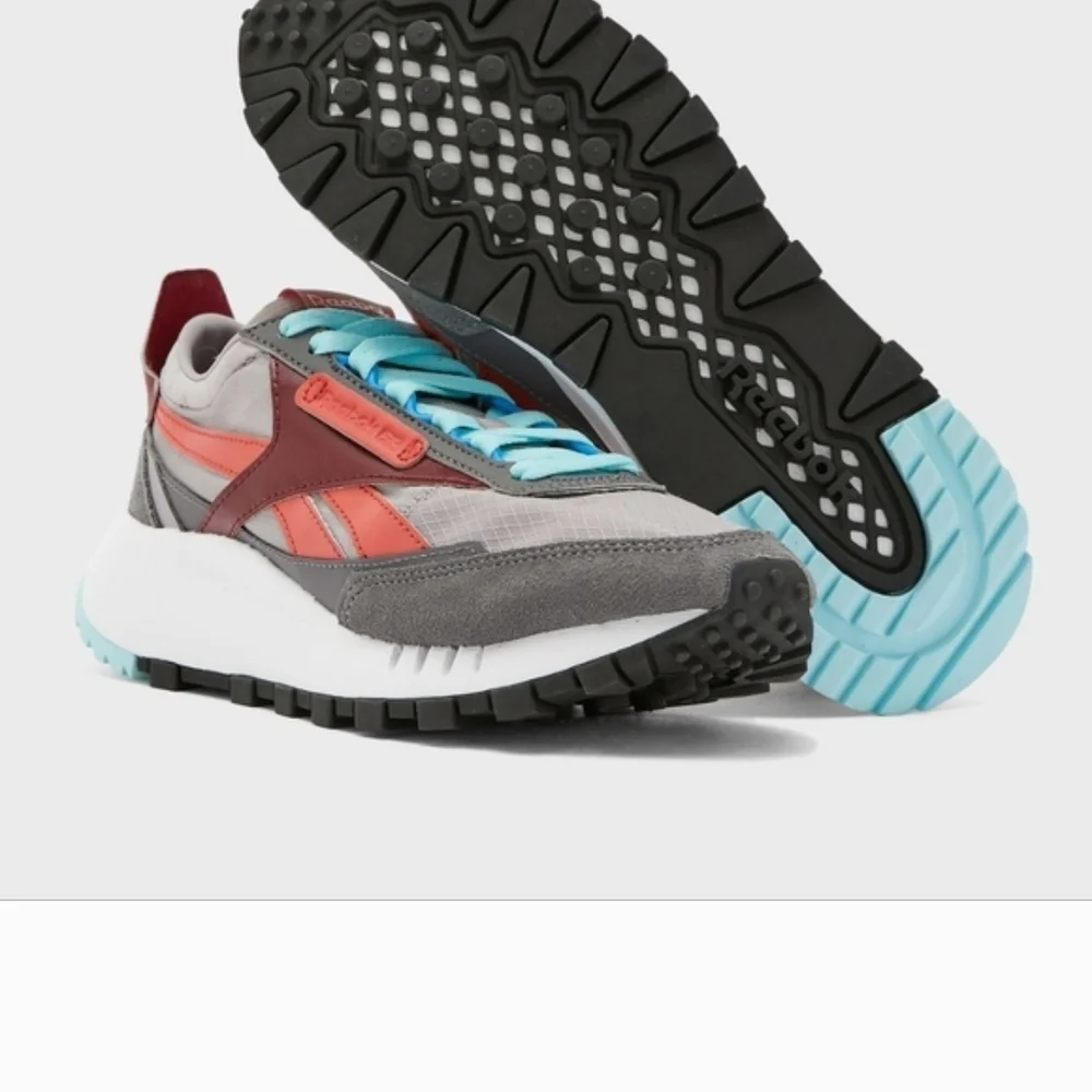 Reebok Women's Sneakers in Gray, Red, and Blue - Picture 1 of 9